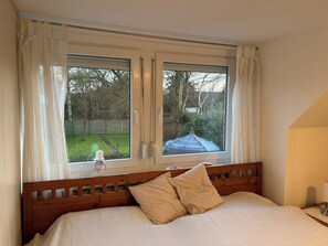 2 bedrooms, iron/ironing board, free WiFi, bed sheets - Vacation cottage Husum North Sea (Husum)
