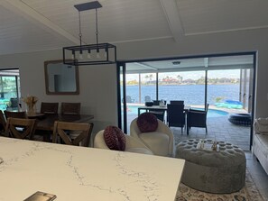 Dining - Skyline Tides at Britannia Lake (Cape Coral)