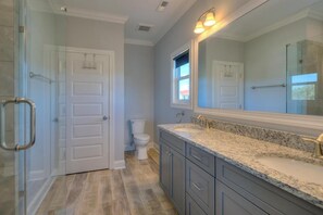 Shower, towels - Inn Shore You: Ocean View Home, Private Pool, Putting Green (Oak Island)