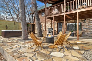 Terrace/patio - Firefly Ridge - Hot Tub - Sauna (Eureka Springs)