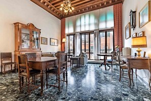 Interior - 140 SQM APARTMENT A FEW STEPS FROM THE BIENNALE (Venice)