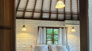 Chalet, menghadap laut
