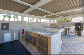 Outdoor dining - MILLION DOLLAR VIEW! Grand Coquina Luxurious ocean front condo, 4th fl. (Daytona Beach Shores)