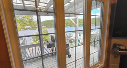 Waterfront with Spa | L’étoile filante