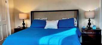 3-bedroom bed & breakfast in historical Washington with AC