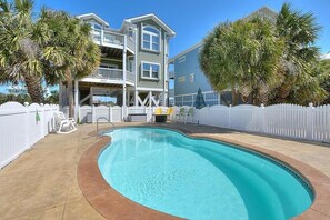 Pool - Experience ocean views in this spacious 4-bed, 3-bath home on Oak Island. (Oak Island)