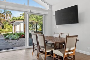 Dining - Casa 17 at The Point // Playa Avellanas // 25 min to Tamarindo (Playa Avellanas)