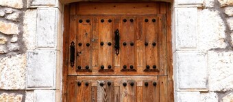 Rural House 'Gemelas Del Duratón' with Mountain Views, Private Garden, and Wi-Fi