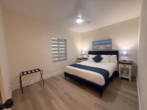 Iron/ironing board, Internet, bed sheets - House centrally located, in Miami. (Miami)