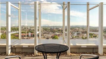 Svit Presidential - balkong - utsikt mot hamnen | Boendeområde