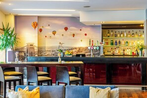 Bar (in der Unterkunft)