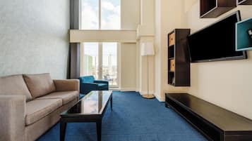 Presidential-Suite, Balkon, Hafenblick | Wohnbereich