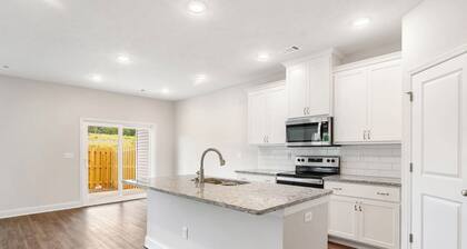 LAST-MINUTE MASTERS RENTAL