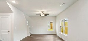 Interior - LAST-MINUTE MASTERS RENTAL (North Augusta)