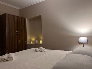 Comfort-Doppelzimmer, Balkon, Gartenblick | Schreibtisch, kostenloses WLAN