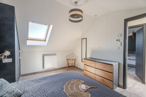 4 chambres, fer et planche à repasser, Wi-Fi, draps fournis