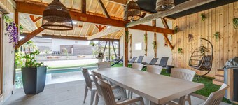 Gîte kymsourit: Spacious 4-Star Cottage with Pool and Sauna