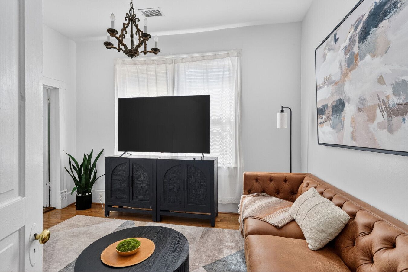 Front Street Historic Loft | Close To Dining, Bars & Riverwalk - 윌밍턴