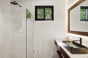 Towels - Elegant King Suite | Private Plunge Pool (Tulum)