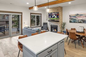 Interior - 3BR Chef Kitch GameRM BBQ Steps to Hike Bike Golf Spa (Cle Elum)