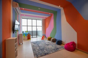 Children’s area - ¡A pasos de Fundidora! Wifi + Cajón | 6ppl 2BR2br (Monterrey)