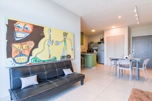 TV - ¡A pasos de Fundidora! Wifi + Cajón | 6ppl 2BR2br (Monterrey)