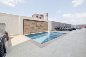 Pool - ¡A pasos de la Macroplaza! Alberca y Gimnasio (Monterrey)