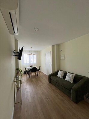 Living area - Vrbo Property (Platja de Puçol)