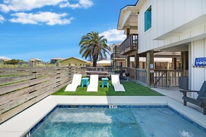 Utomhuspool
