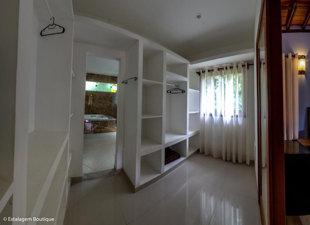 Firemannsrom – deluxe, balkong, hageutsikt | Innvendig