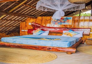 Room - Sea Eagle Oceanfront (Buuni)