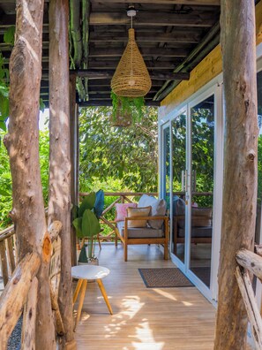 Deluxe Garden View Room | Balcony - Sea Eagle Oceanfront (Kutani)