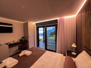 Room - Vrbo Property (Emmetten)