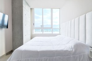 2 bedrooms, desk, iron/ironing board, WiFi - ¡Luxury with Pool & Gym! 1 King & 4 Twin 2BR2br (Monterrey)