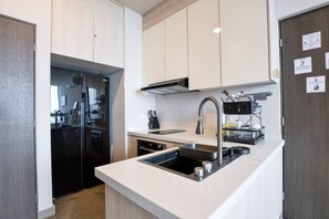 Private kitchen - ¡Céntrico & De Lujo! Alberca,  GYM, 7 personas (Monterrey)