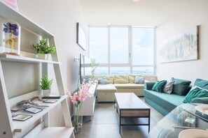 Living area - ¡Céntrico & De Lujo! Alberca,  GYM, 7 personas (Monterrey)