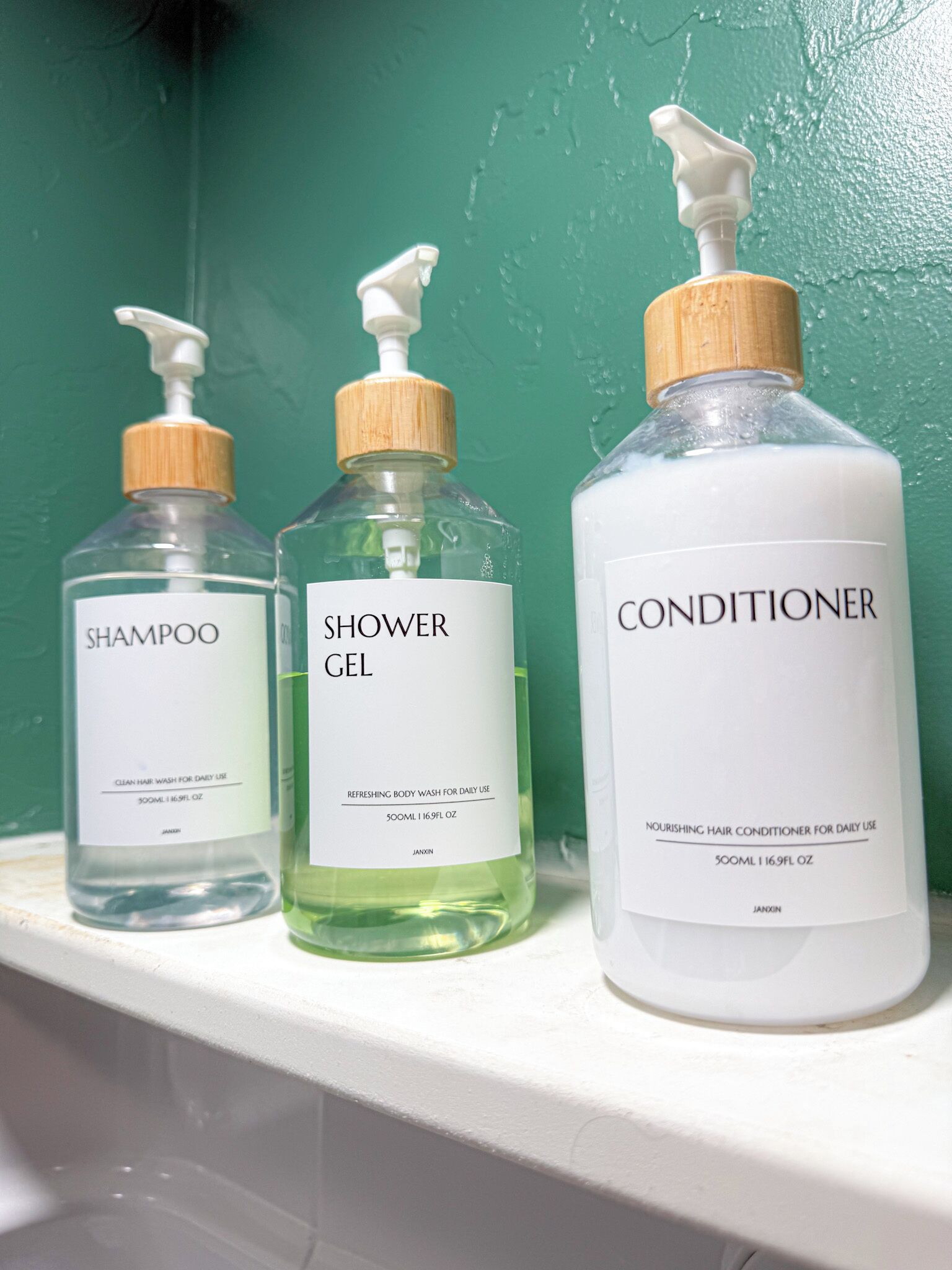 Bathroom amenities