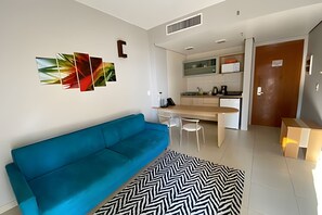 Comfort Apartment | Living area - SHB - Pé na Areia - Refúgio no Gonzaga (Santos)