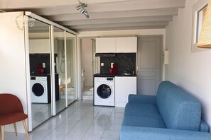 Interior - Aromella (Grosseto-Prugna)