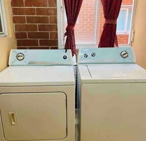 Interior - Overlooking Zona Rosa, San Benito, 3 Room, Condo (San Salvador)