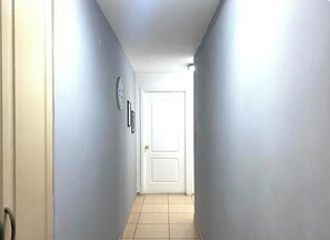 Interior - Overlooking Zona Rosa, San Benito, 3 Room, Condo (San Salvador)