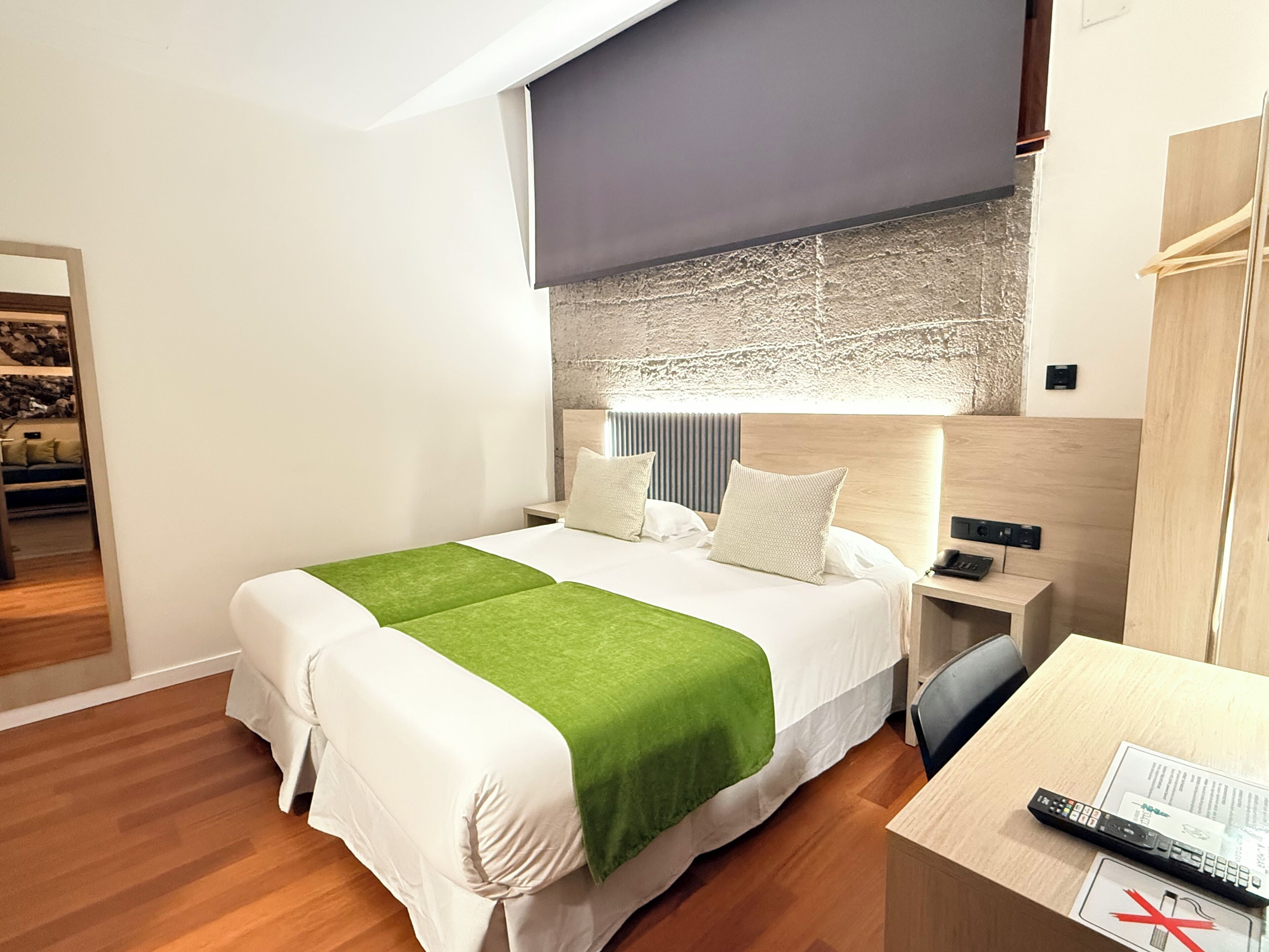 Standard-Zweibettzimmer, Stadtblick