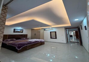 Room - Stella homestay-Yashobhoomi with Rooftop (Delhi)