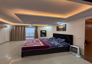 Room - Stella homestay-Yashobhoomi with Rooftop (Delhi)