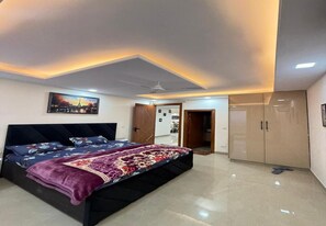 Room - Stella homestay-Yashobhoomi with Rooftop (Delhi)