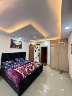 5BHK Apartment | Free WiFi, bed sheets - Stella homestay-Yashobhoomi with Rooftop (New Delhi)