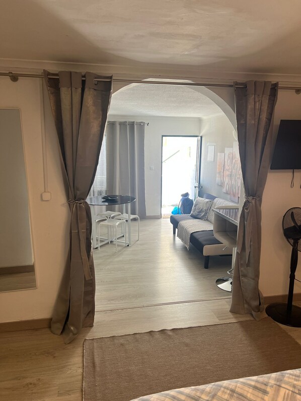 Living area - Serenity Apartment (Funchal)