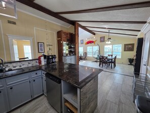 Fridge, microwave, oven, stovetop - On the Canal, Dog Friendly, Near the Beach! (Galveston)