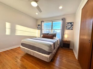 3 chambres, fer et planche à repasser, accès au Wi-Fi (inclus)