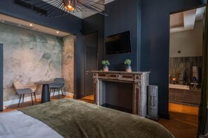 Comfort Double Room | Free WiFi - Civiltà Boutique (Antwerp)